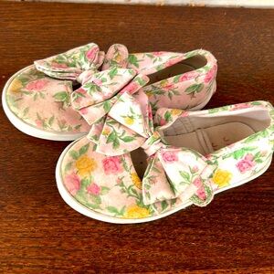 Play condition Janie and Jack shoes